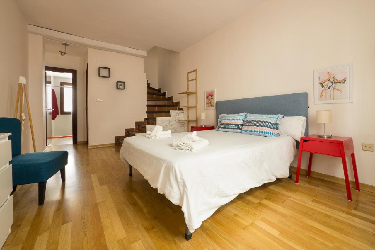 Coqueto Apartamento Duplex Con Terraza Privada Y Parking Grenada Zewnętrze zdjęcie