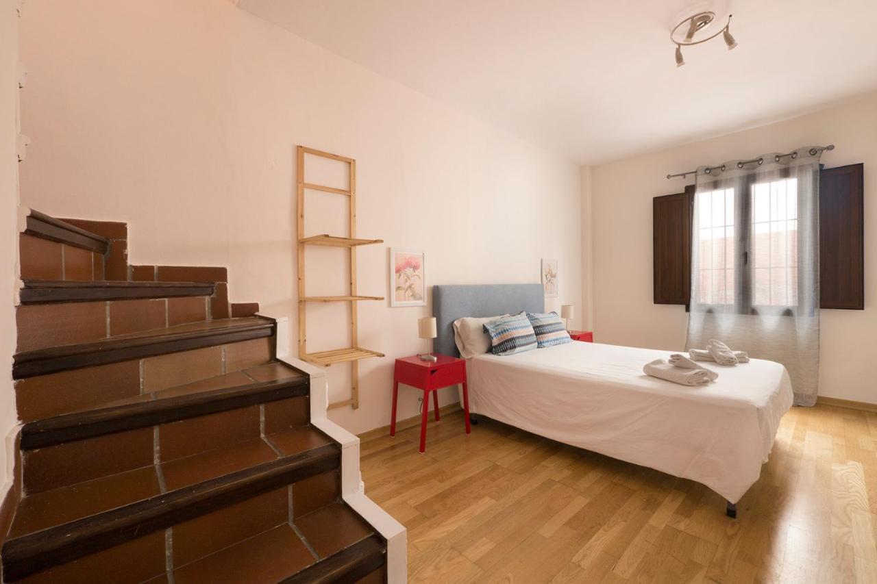 Coqueto Apartamento Duplex Con Terraza Privada Y Parking Grenada Zewnętrze zdjęcie